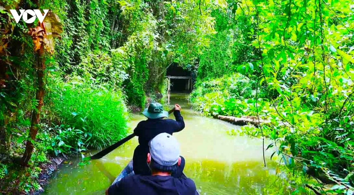 khu di tich xeo quyt, tu can cu dia cach mang den diem sang du lich hinh anh 1