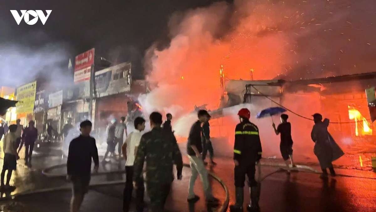 lam Dong chay cho Dak sak, 16 ki-ot thiet hai hinh anh 2