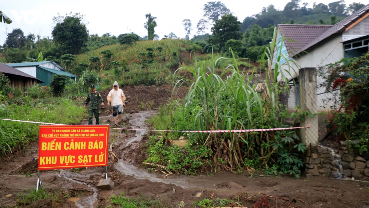 lam Dong cong bo tinh huong khan cap ve thien tai tai thon Dak snao hinh anh 1