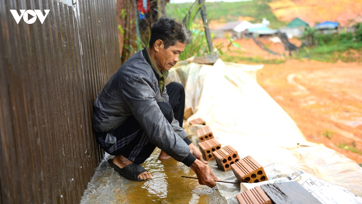 sat lo bua vay khu tai dinh cu Dung k no 5 o lam Dong hinh anh 12