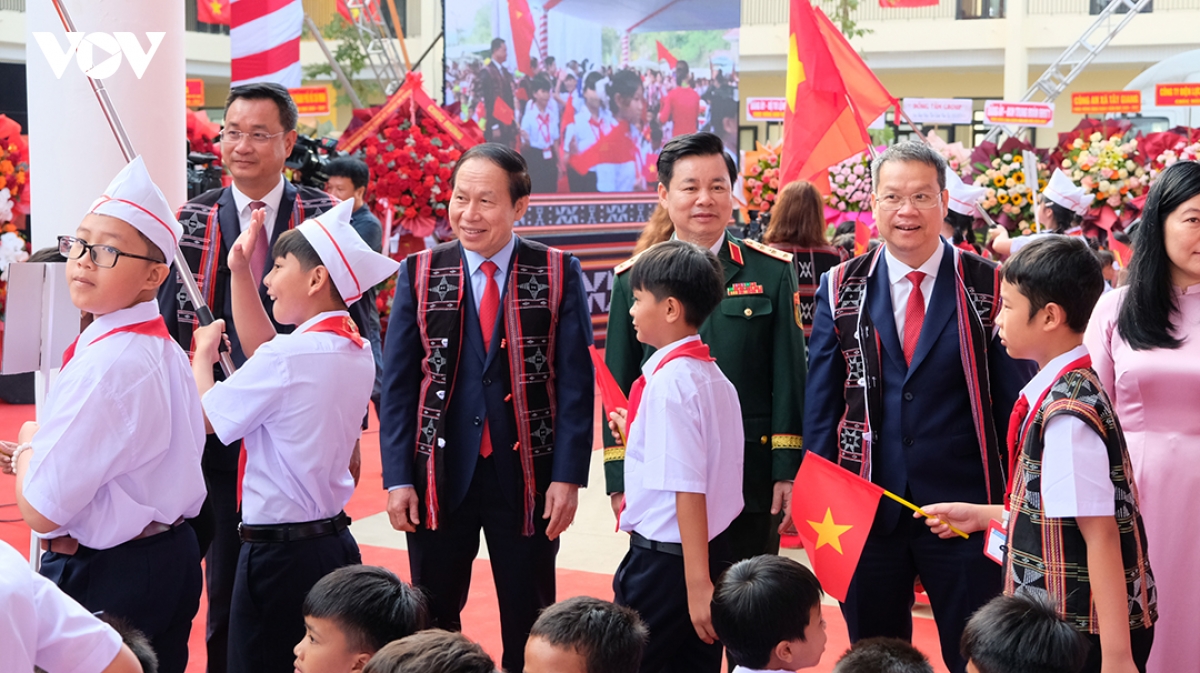 hoc sinh ca nuoc han hoan trong le khai giang nam hoc moi 2026-2027 hinh anh 77