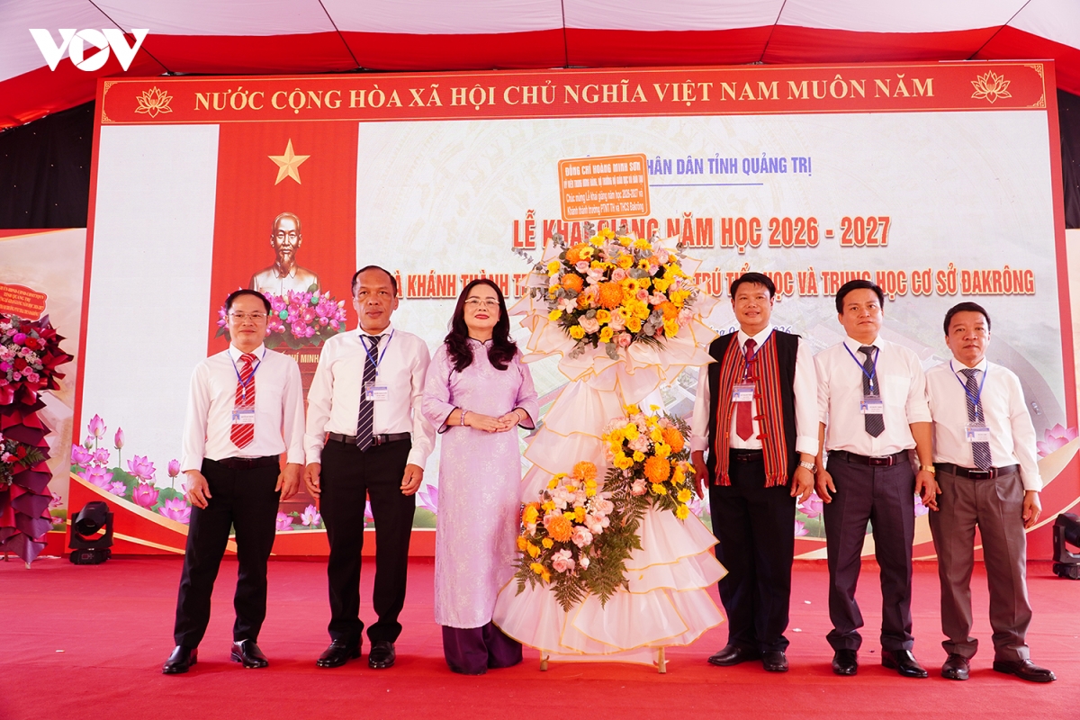hoc sinh ca nuoc han hoan trong le khai giang nam hoc moi 2026-2027 hinh anh 351