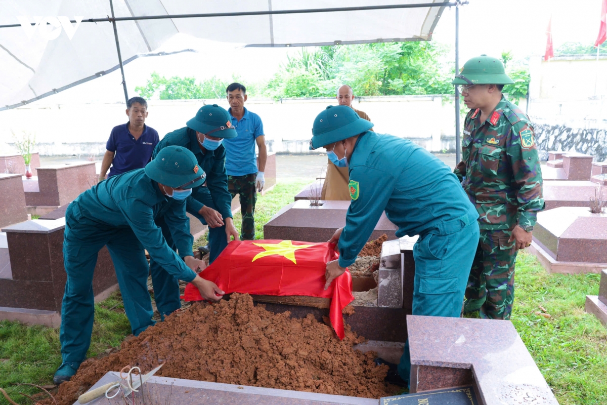 thai nguyen hoan thanh lay mau hai cot liet si chua ro thong tin hinh anh 5