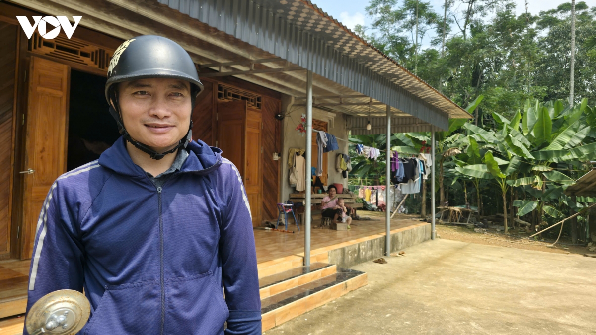 trao sinh ke, tiep suc dong bao dan toc thieu so vuon len thoat ngheo hinh anh 7