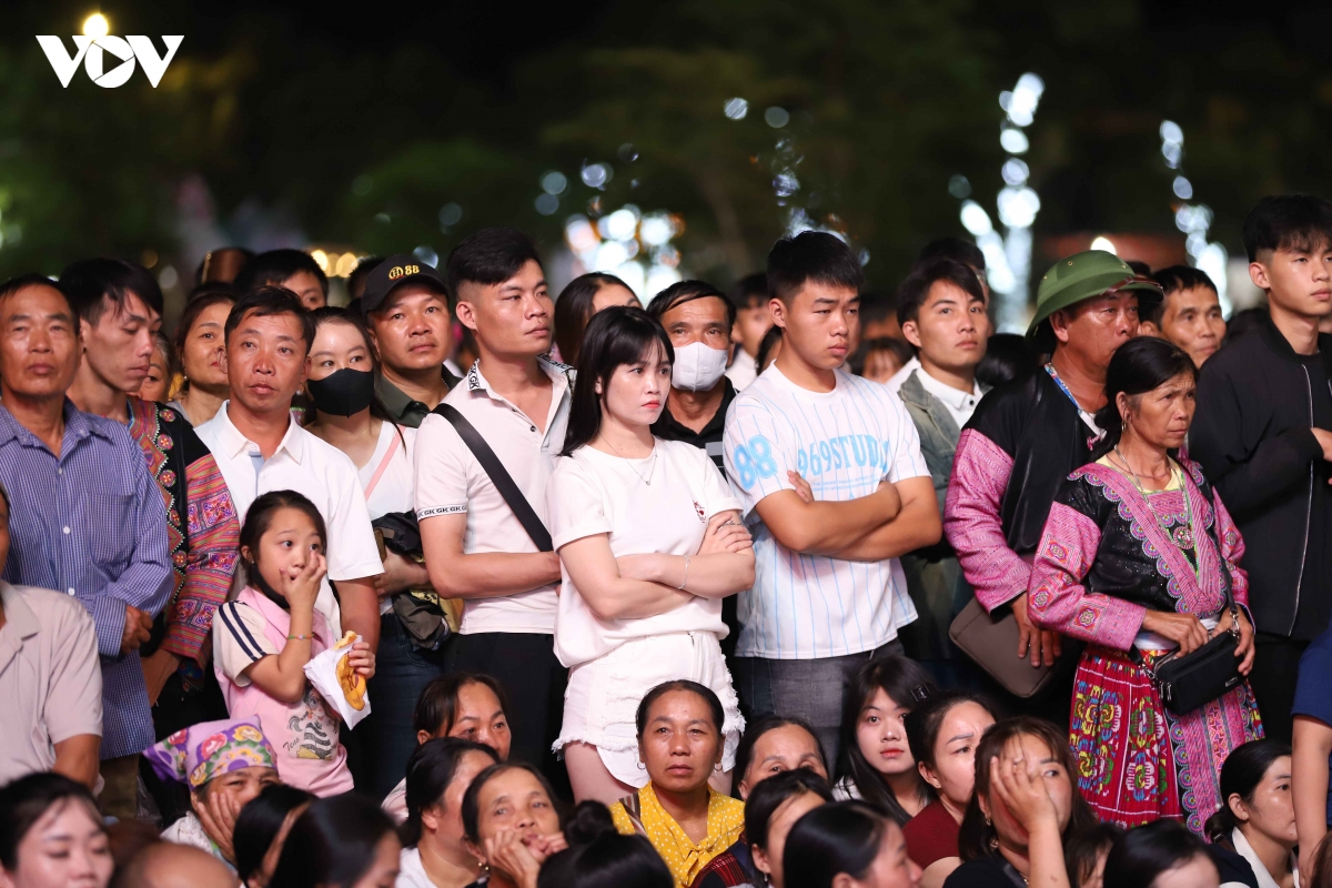 An tuong dem hoi moc chau - tieng goi mua yeu hinh anh 5