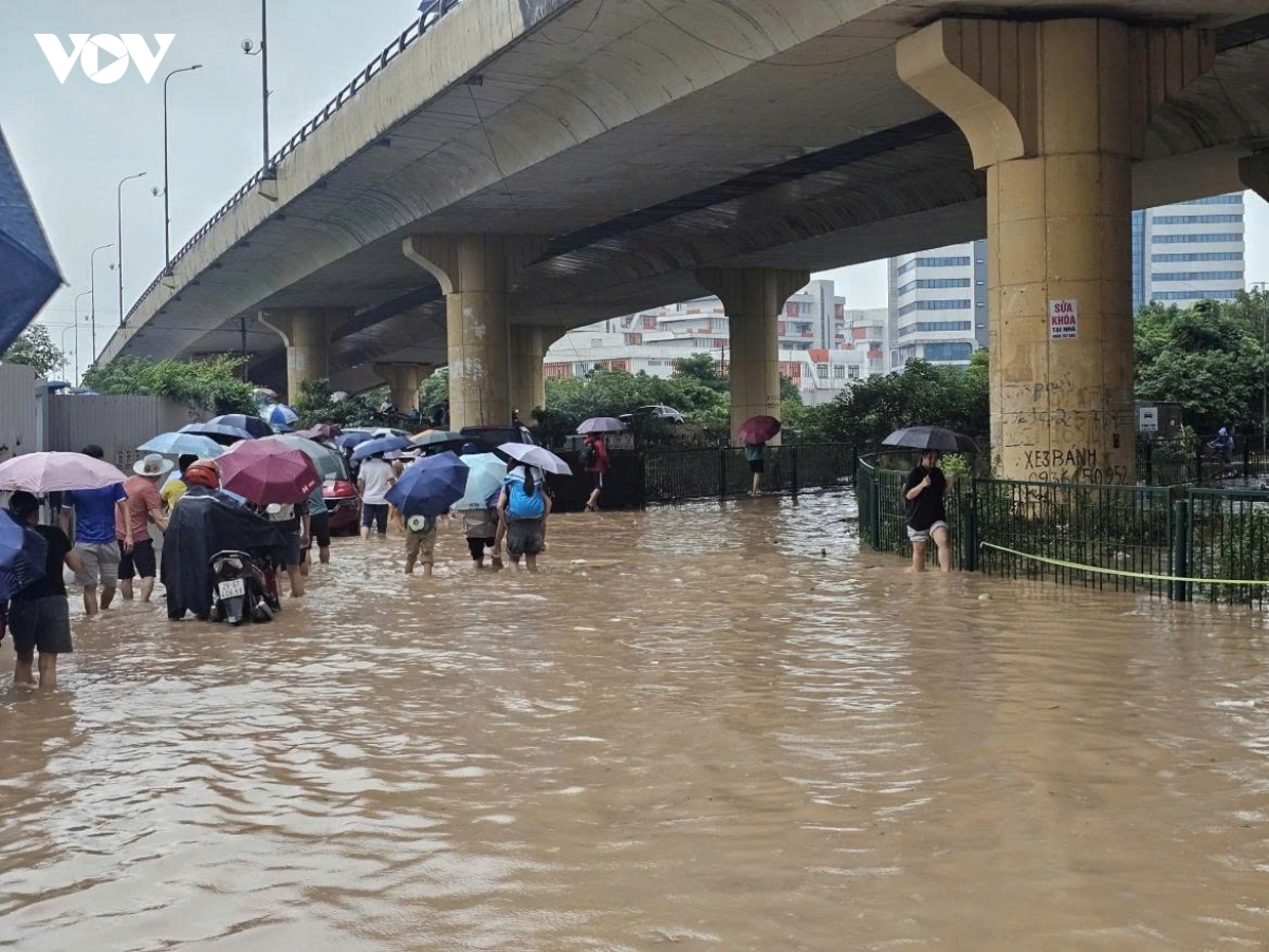 thoi tiet hom nay 18 9 bac bo va thanh hoa mua lon, nhieu noi dong hinh anh 1