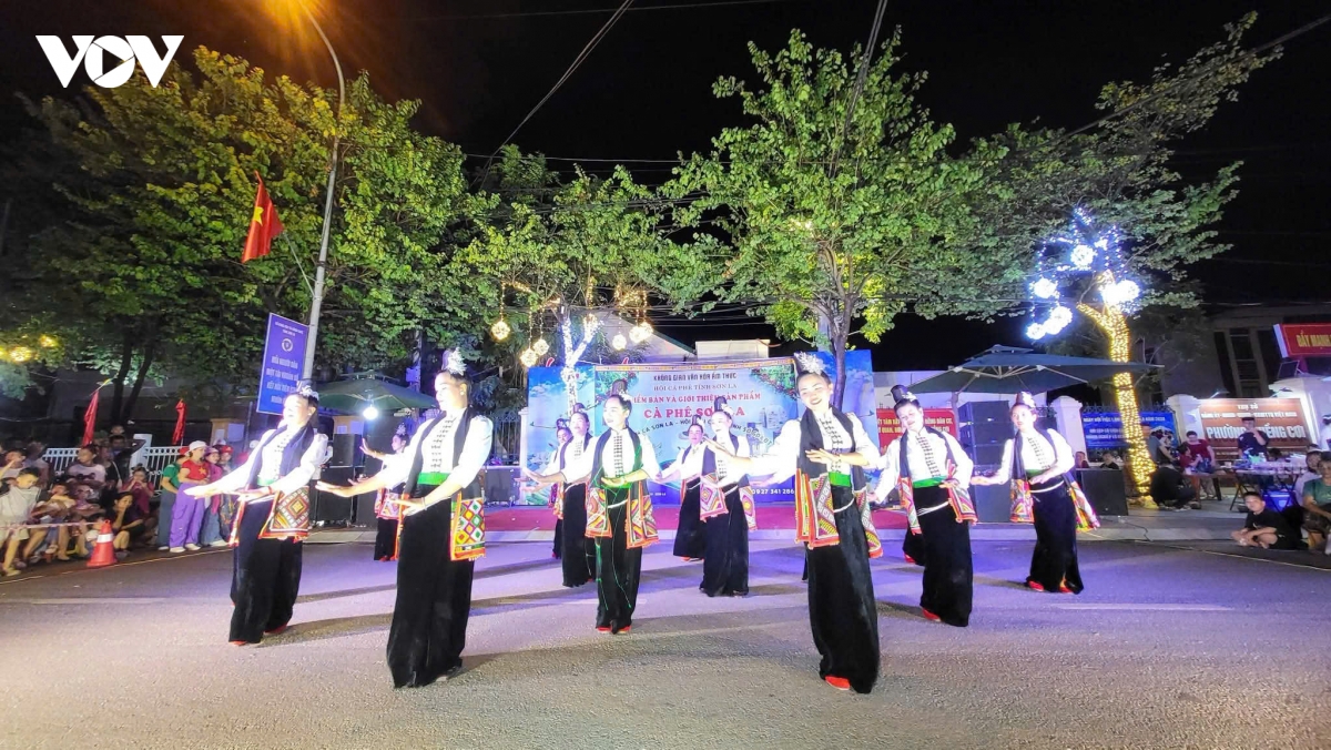 son la danh thuc nguon luc van hoa trao khong gian de van hoa cat loi hinh anh 7