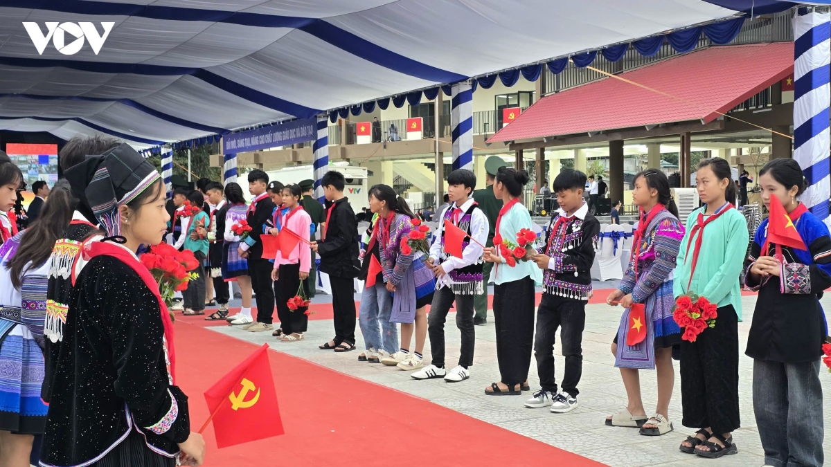 hoc sinh ca nuoc han hoan trong le khai giang nam hoc moi 2026-2027 hinh anh 8