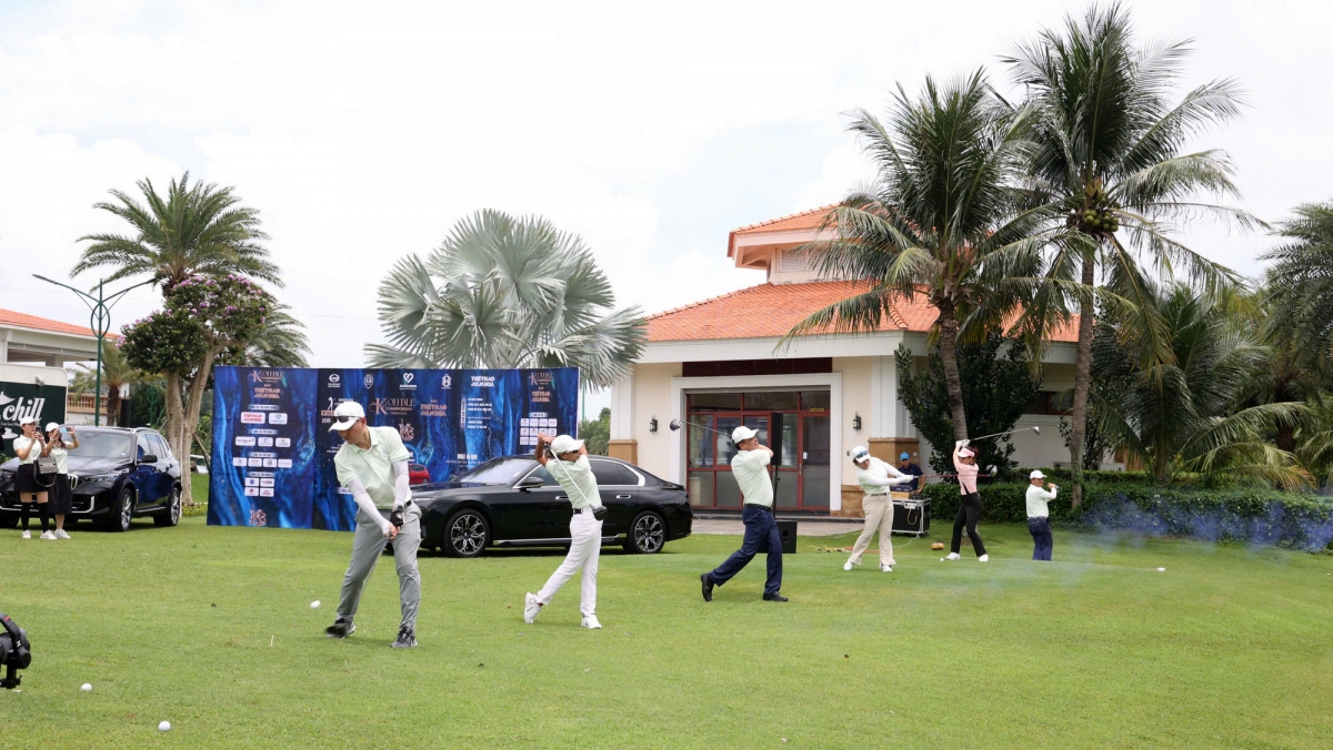 108 golfer hoi tu tai giai golf cup bao the thao va van hoa hinh anh 2