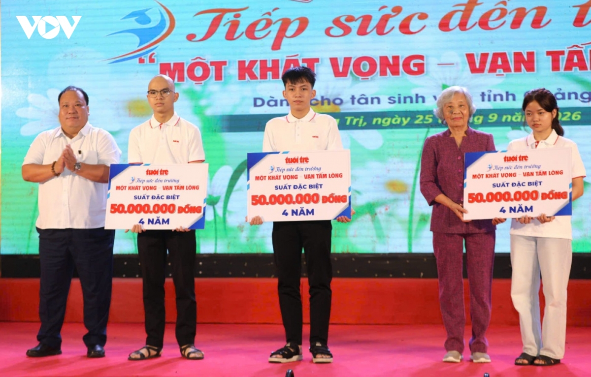 “Tiếp sức đến trường” giúp 130 tân sinh viên Quảng Trị chạm ước mơ đến giảng đường