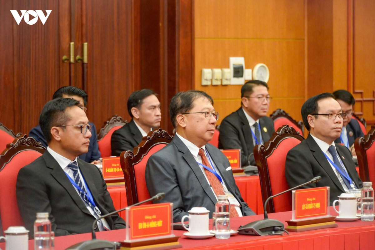 thuong truc ban bi thu tiep doan can bo cua Dang nhan dan cach mang lao hinh anh 5