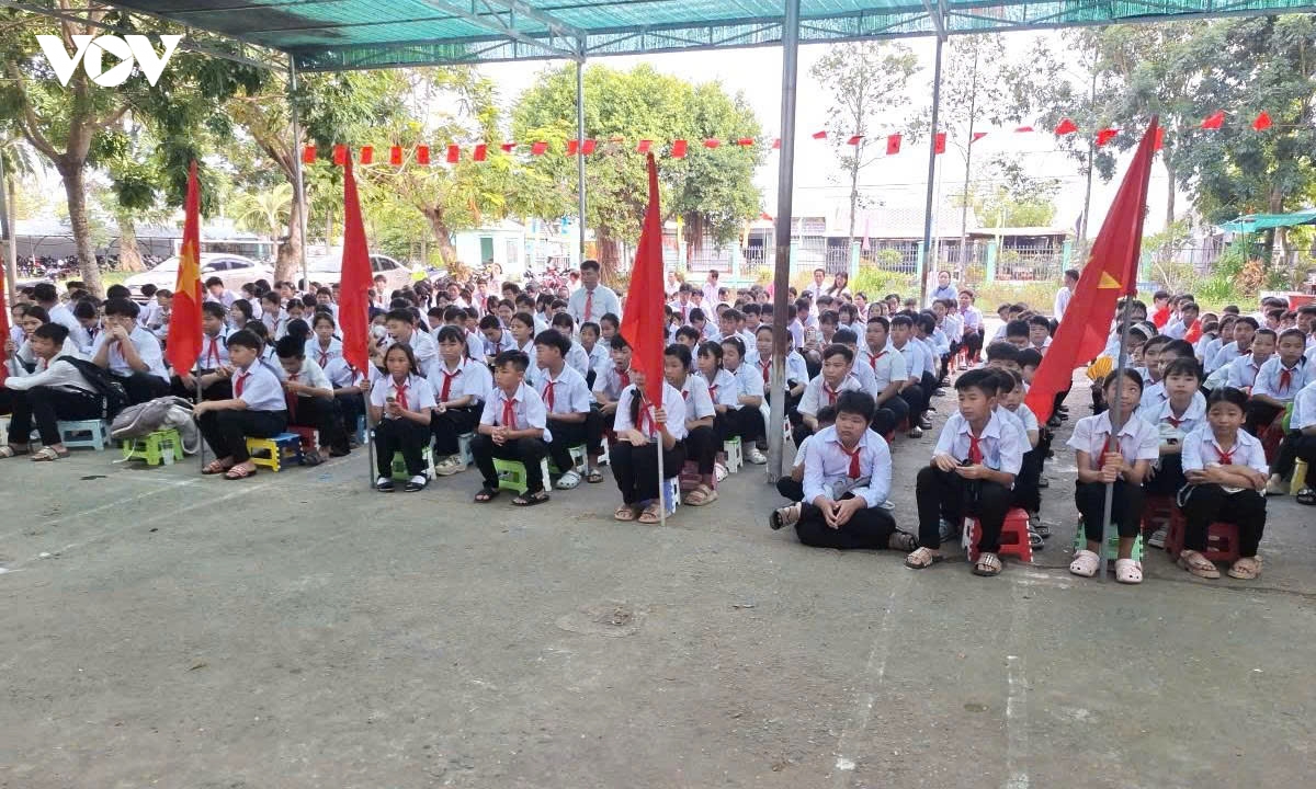 hoc sinh ca nuoc han hoan trong le khai giang nam hoc moi 2026-2027 hinh anh 249