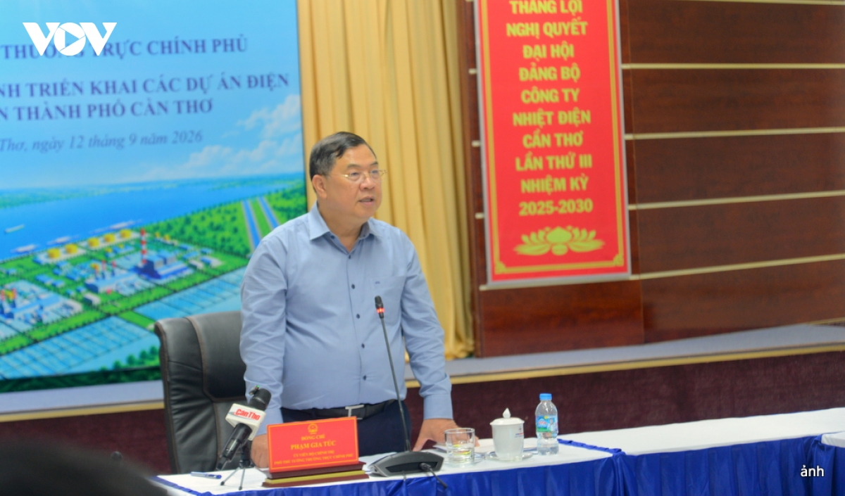 pho thu tuong pham gia tuc kiem tra, lam viec ve cac du an dien tai can tho hinh anh 7
