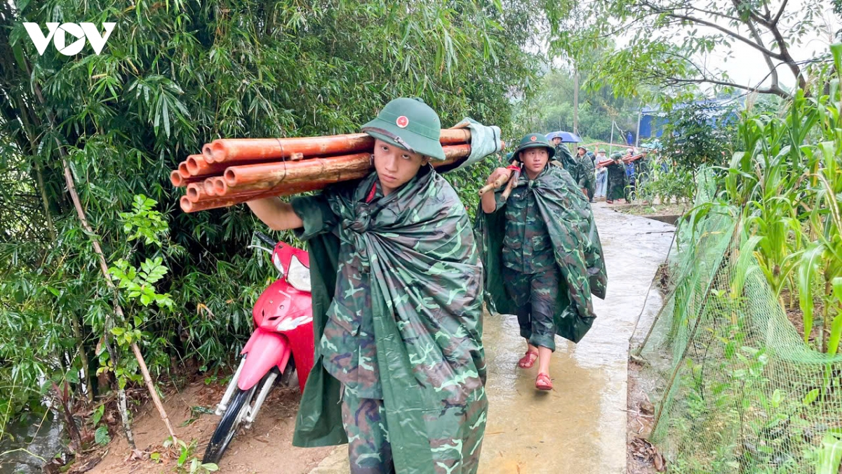 lanh dao tinh phu tho den hien truong chi dao khac phuc sat lo lam 3 nguoi tu vong hinh anh 3