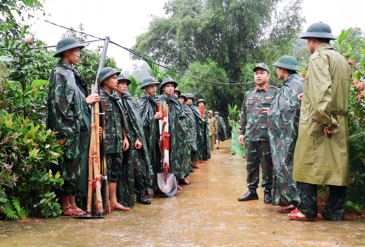 lanh dao tinh phu tho den hien truong chi dao khac phuc sat lo lam 3 nguoi tu vong hinh anh 1