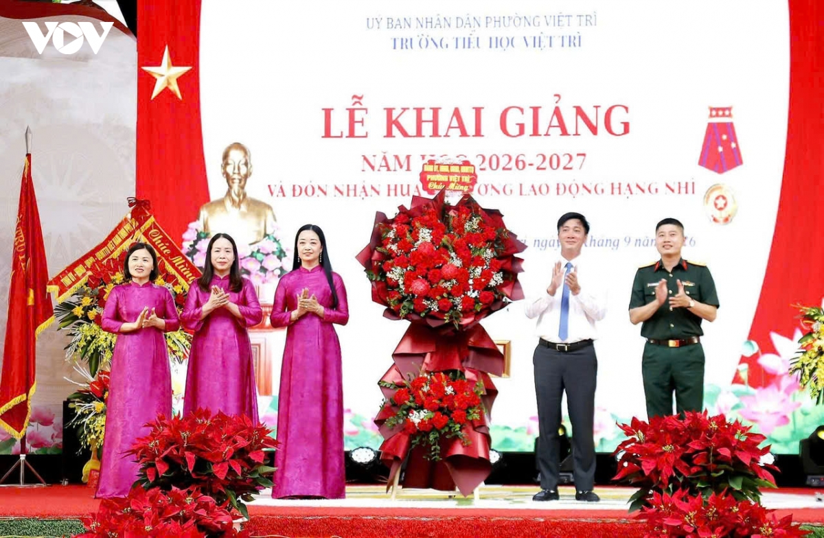 hoc sinh ca nuoc han hoan trong le khai giang nam hoc moi 2026-2027 hinh anh 337