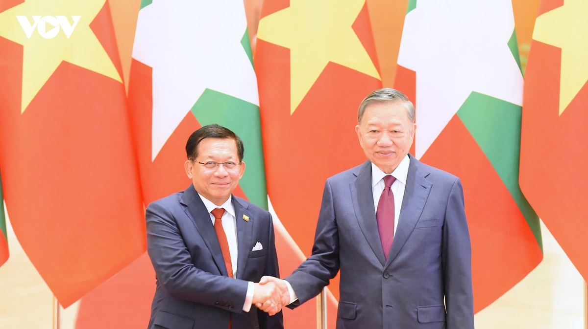 le don trong the tong thong myanmar va phu nhan tham chinh thuc viet nam hinh anh 4