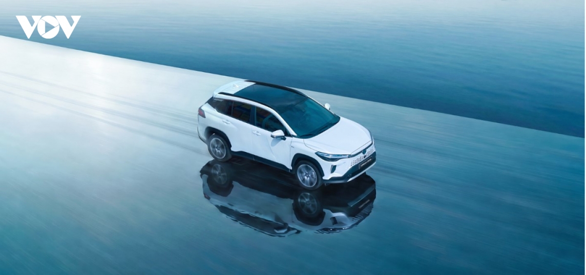 toyota corolla cross hev mau suv gia dinh thuc dung, them uu dai khung thang 9 hinh anh 3