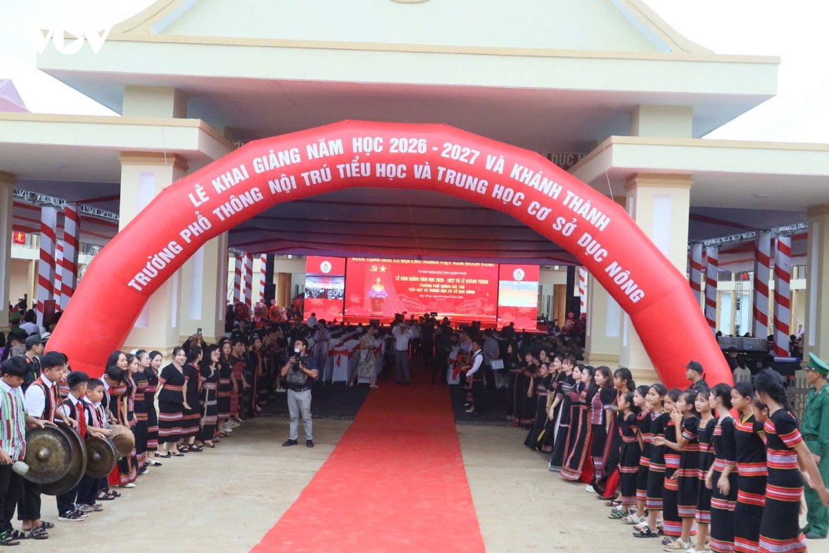 hoc sinh ca nuoc han hoan trong le khai giang nam hoc moi 2026-2027 hinh anh 31