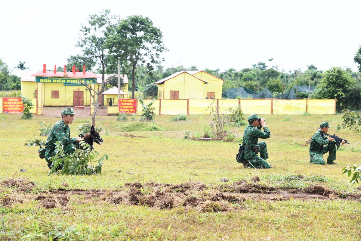 Dak lak dien tap thuc binh hiep dong chat che, san sang xu tri moi tinh huong hinh anh 3