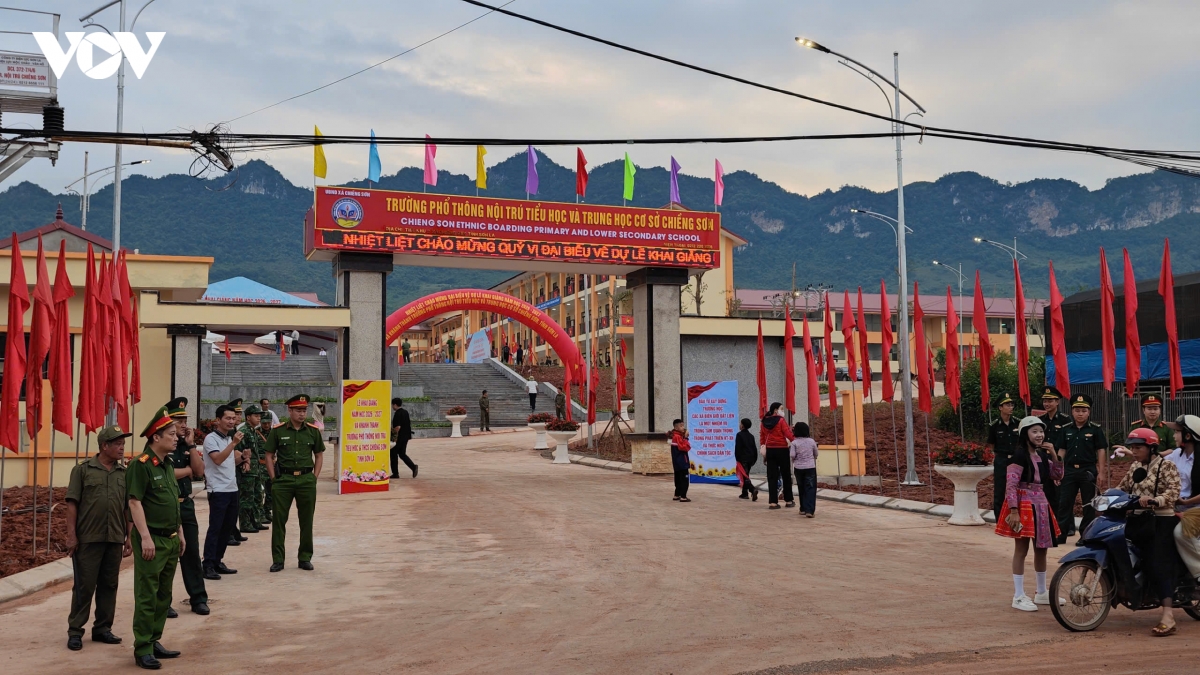 hoc sinh ca nuoc han hoan trong le khai giang nam hoc moi 2026-2027 hinh anh 27