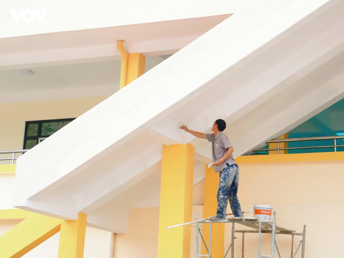 ron ra niem vui truoc ngay khai giang tai cac truong noi tru vung bien hinh anh 5