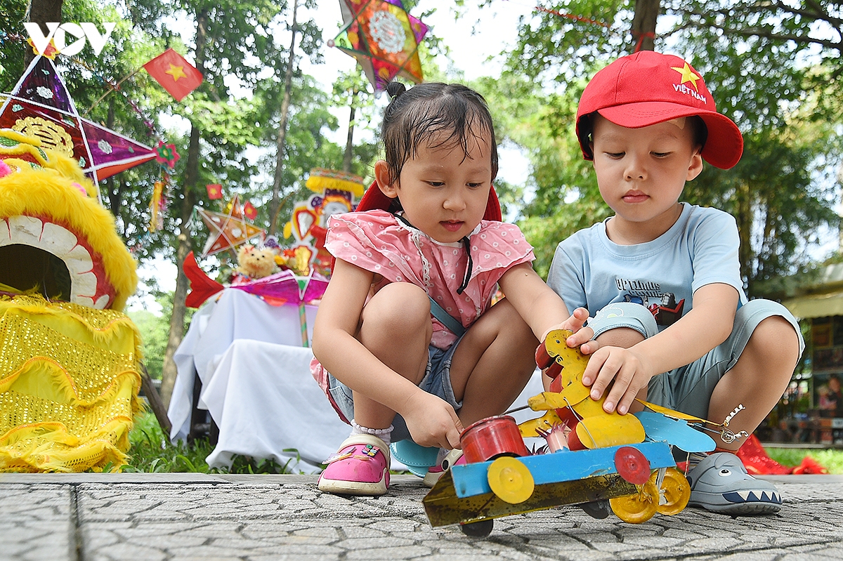 ron rang tet trung thu sac mau di san van hoa tai bao tang dan toc hoc viet nam hinh anh 5