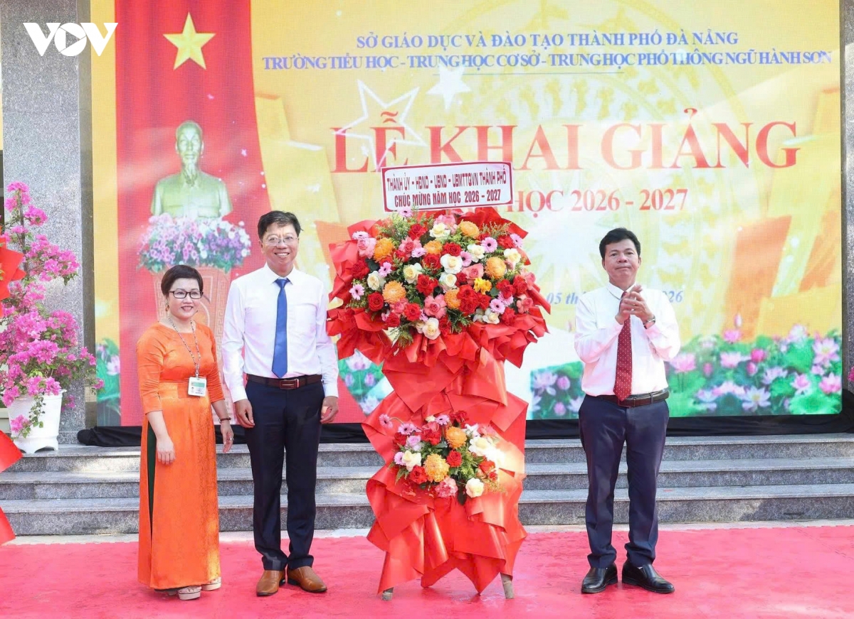 hoc sinh ca nuoc han hoan trong le khai giang nam hoc moi 2026-2027 hinh anh 167