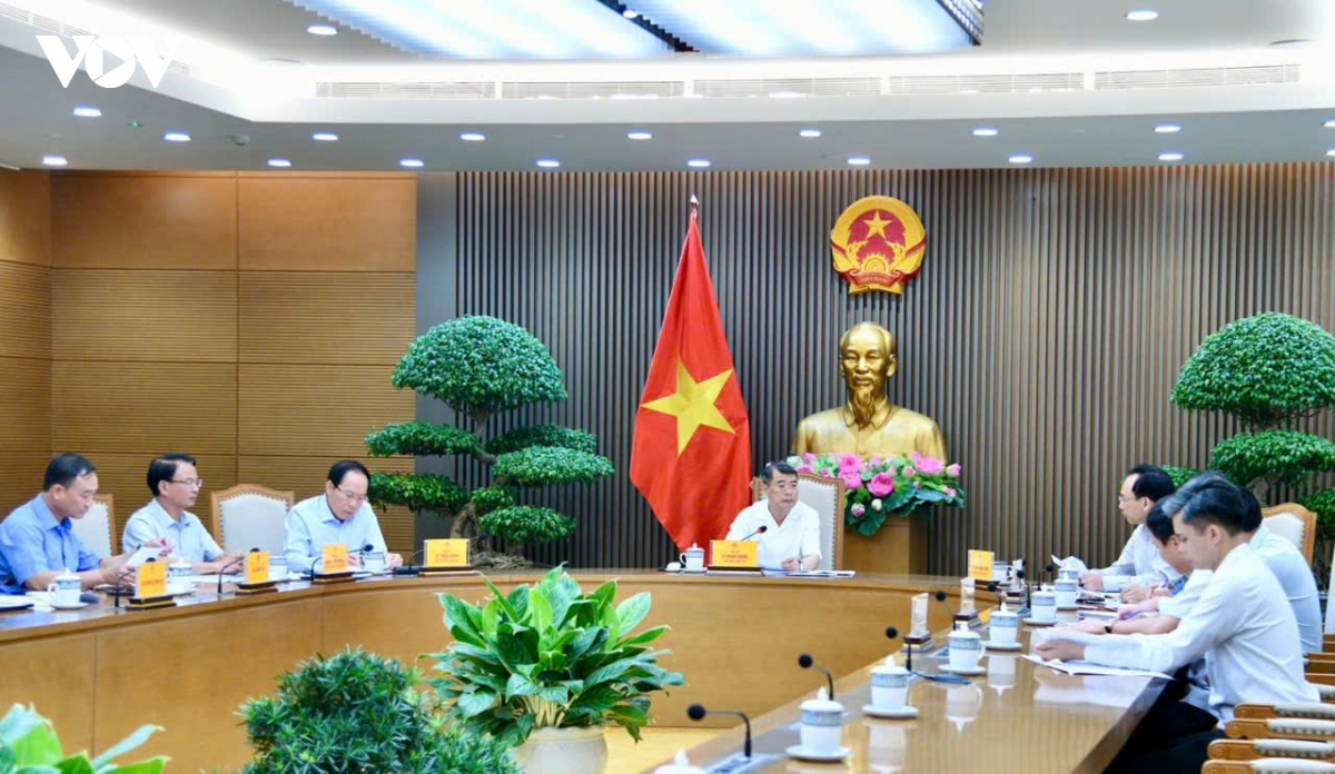 thu tuong chu tri buoi lam viec voi bo gd-Dt va cac bo, nganh co lien quan hinh anh 2
