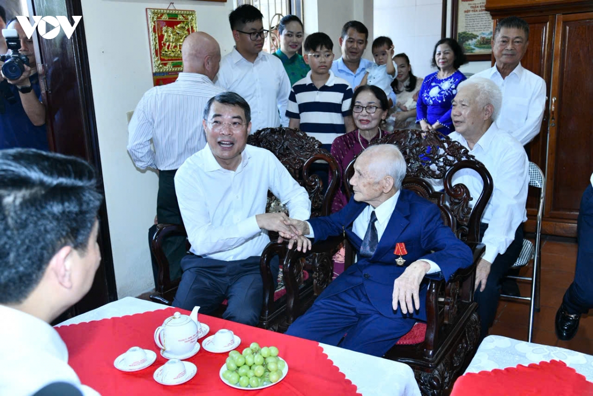 thu tuong le minh hung dang huong tai khu di tich quoc gia dac biet ben k15 hinh anh 6