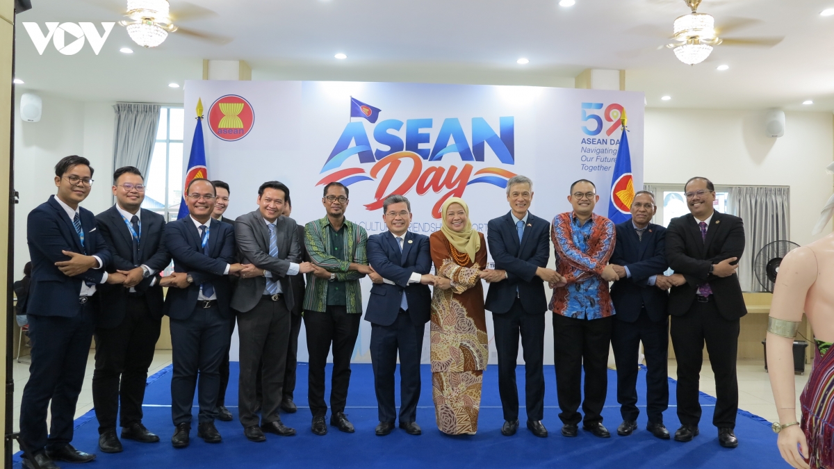 ngay asean 2026 Dua hinh anh viet nam den gan hon voi gioi tre campuchia hinh anh 2