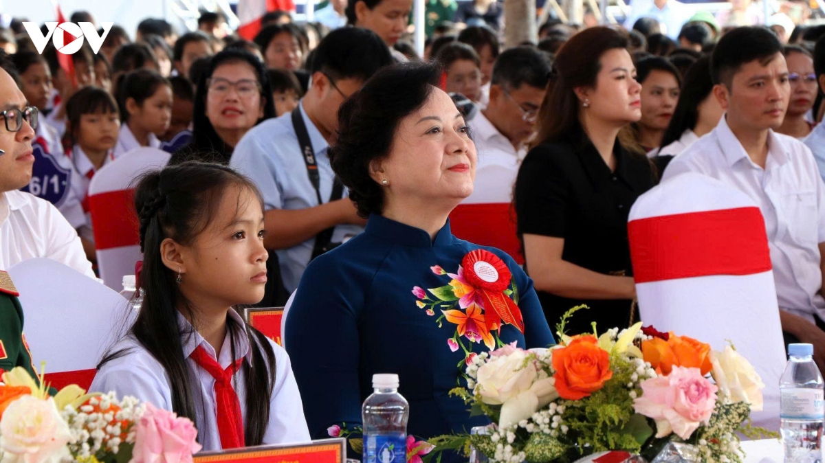 hoc sinh ca nuoc han hoan trong le khai giang nam hoc moi 2026-2027 hinh anh 211