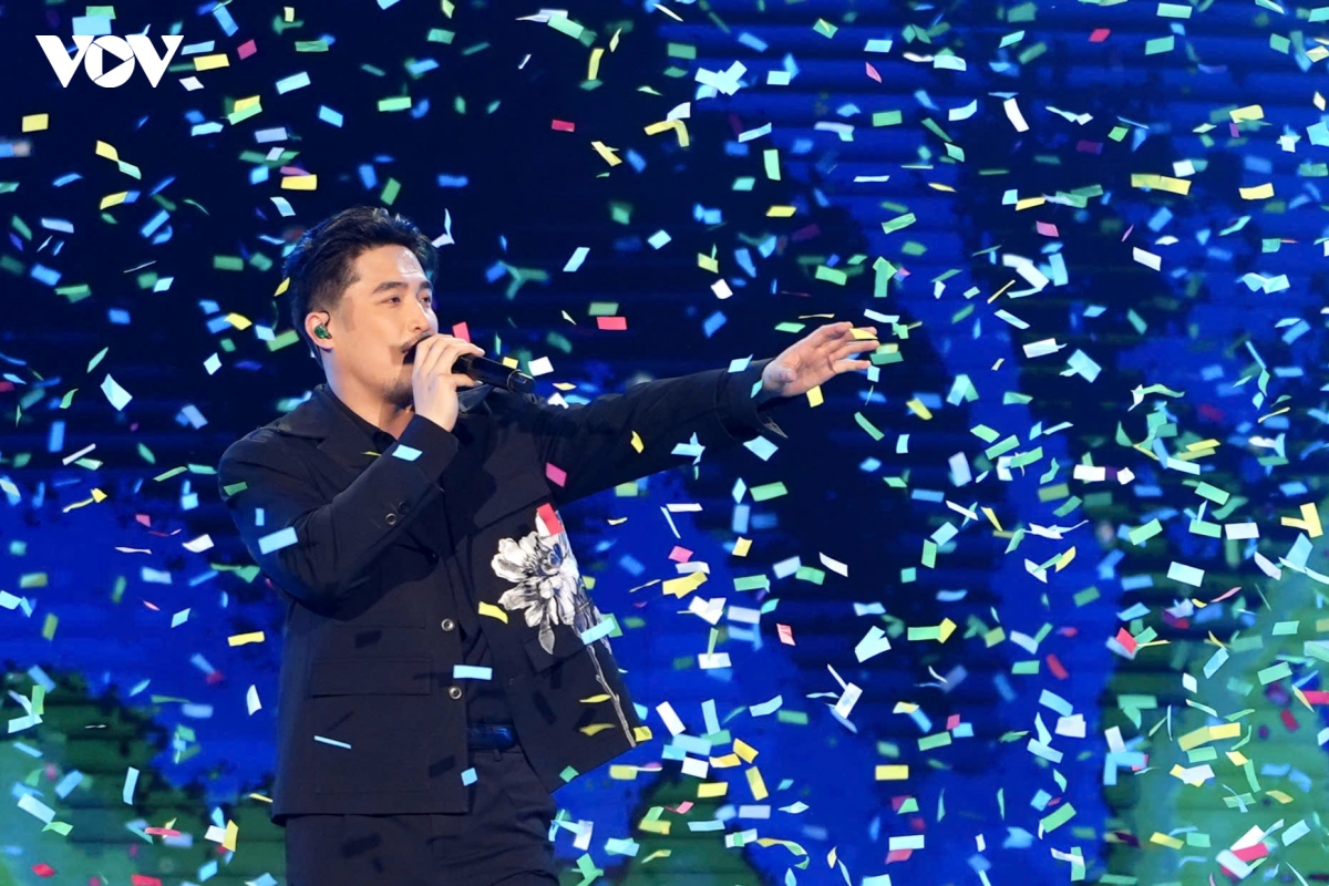bui cong nam don tim fan nu voi man chung doi khong theo duoi em nua hinh anh 8