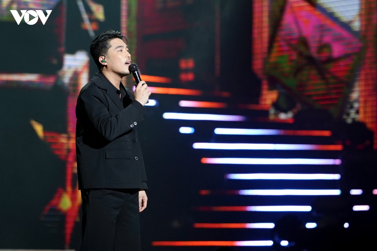 bui cong nam don tim fan nu voi man chung doi khong theo duoi em nua hinh anh 6