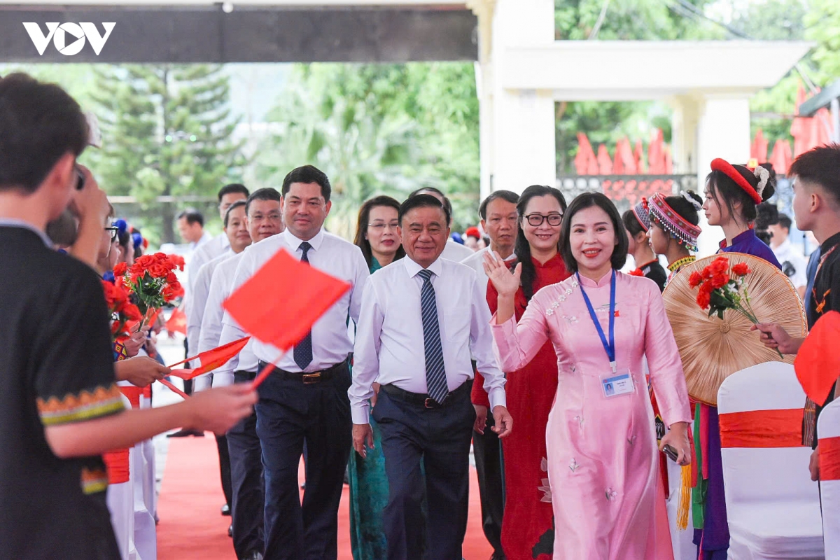 hoc sinh ca nuoc han hoan trong le khai giang nam hoc moi 2026-2027 hinh anh 49