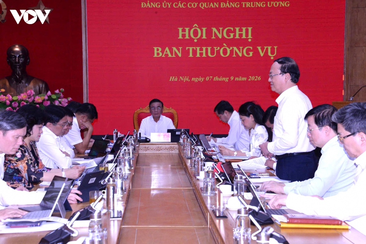 thuong truc ban bi thu chu tri hoi nghi ban thuong vu Dang uy cac co quan Dang trung uong hinh anh 4