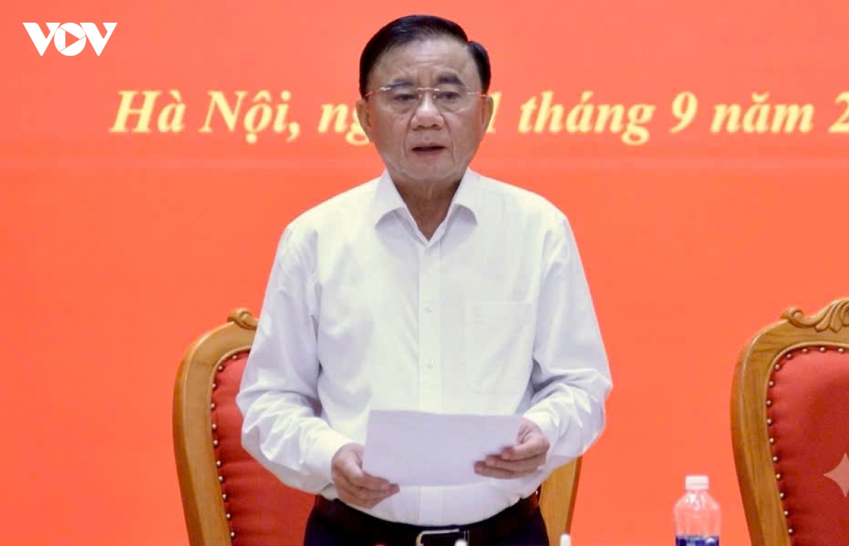 chu tich quoc hoi lam viec voi Dang uy cac co quan Dang trung uong hinh anh 5