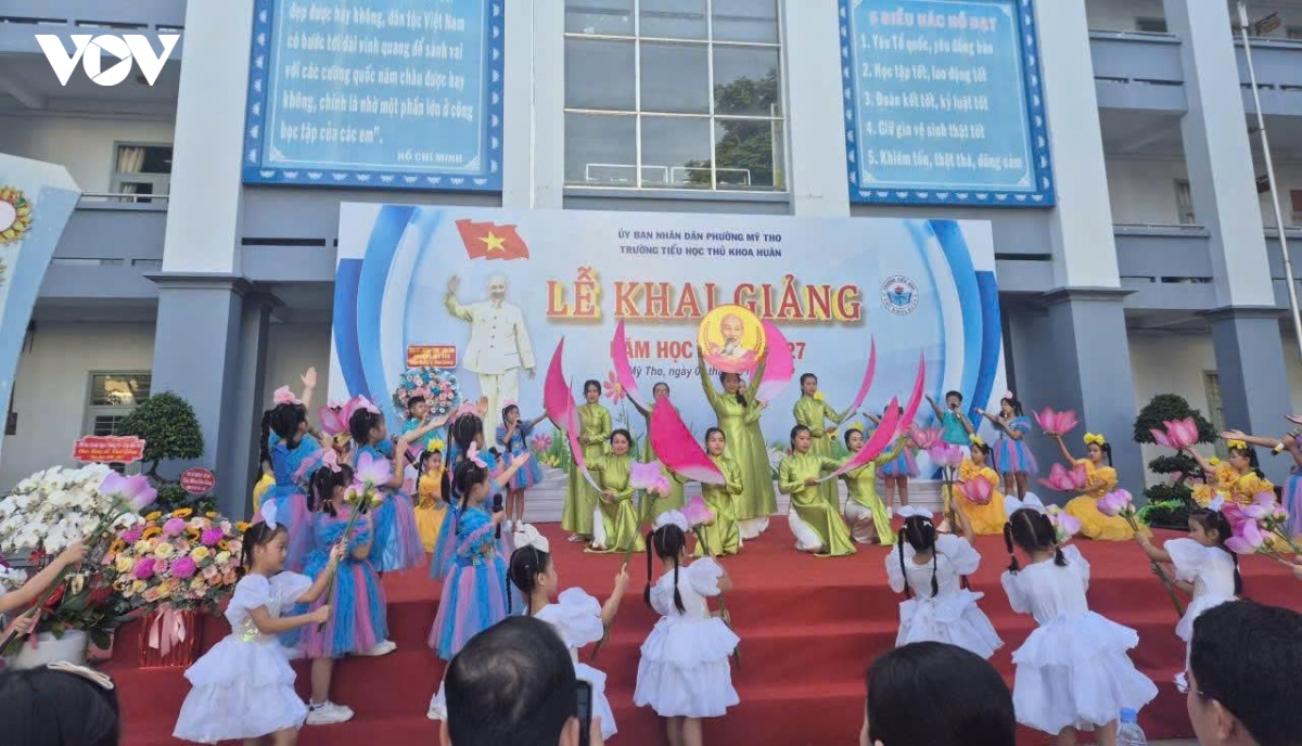 hoc sinh ca nuoc han hoan trong le khai giang nam hoc moi 2026-2027 hinh anh 137