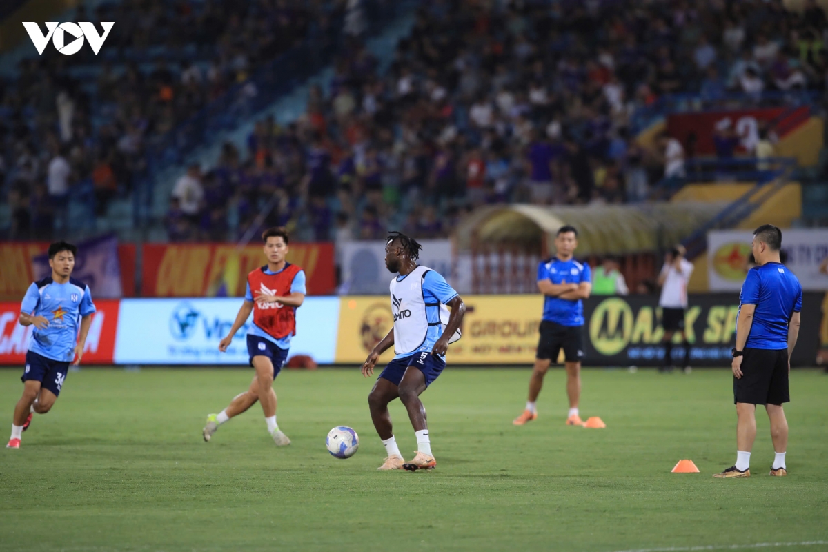 truc tiep ha noi fc 0-0 slna vong 2 v-league 2026 2027 hinh anh 7