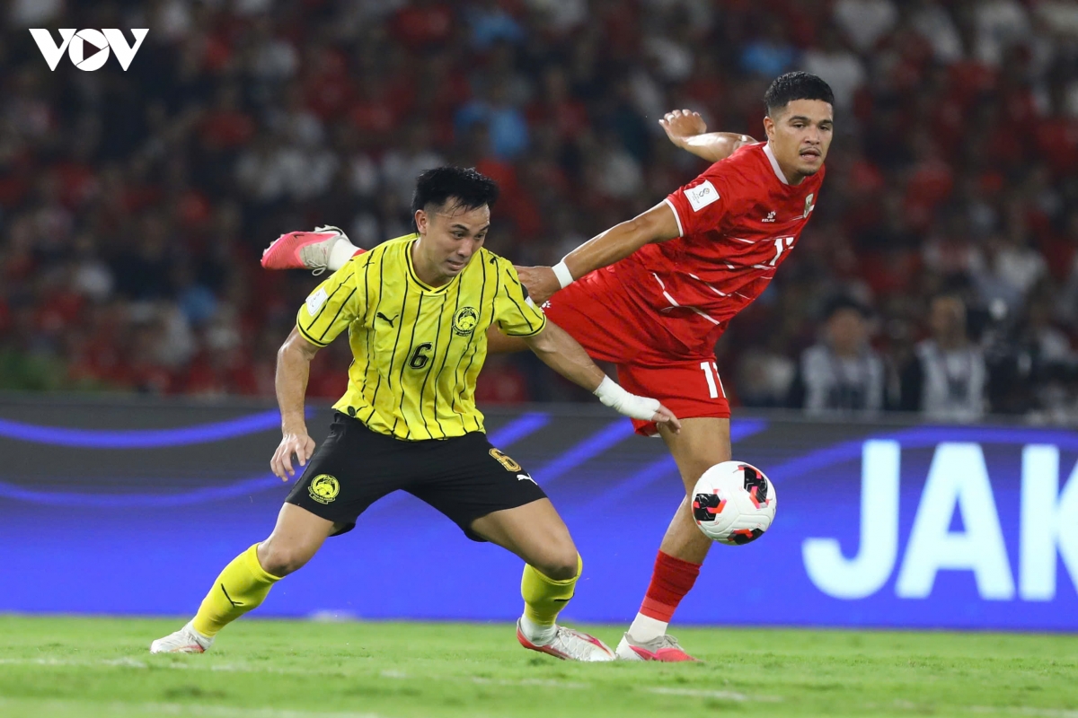 ket qua fifa asean cup 2026 hom nay 10 nguoi indonesia hoa hu via truoc malaysia hinh anh 1