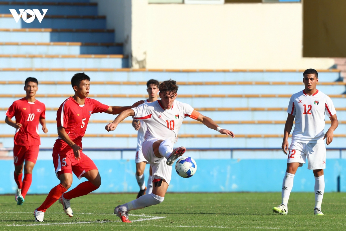 truc tiep u20 viet nam 0-0 u20 iran nhan tin vui tu u20 trieu tien hinh anh 13