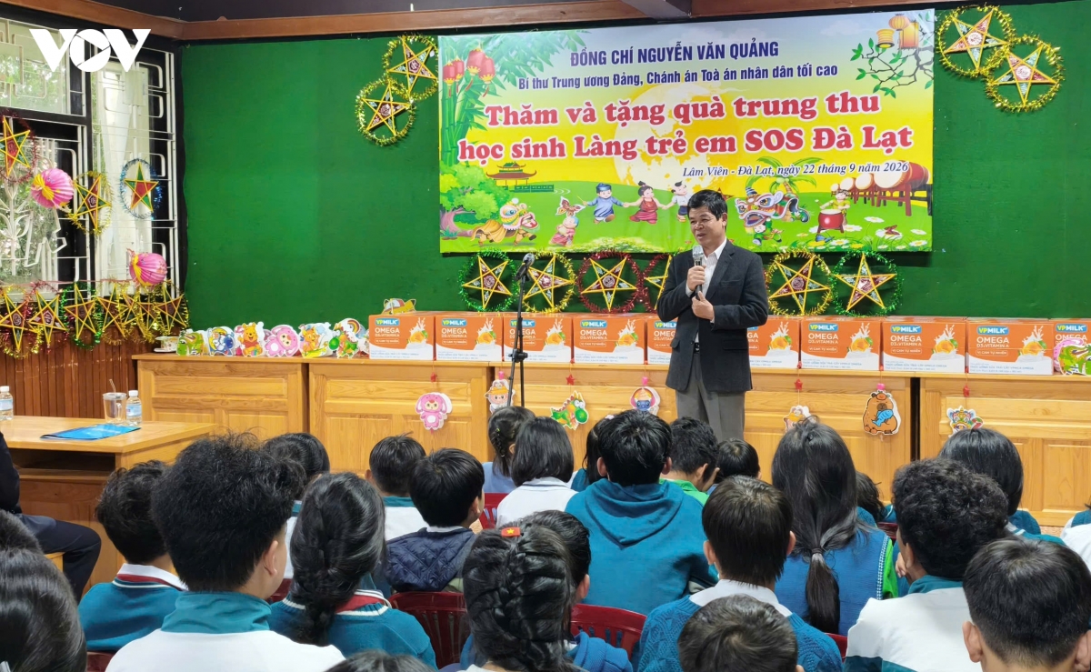 trung thu yeu thuong o lang tre em sos Da lat hinh anh 3