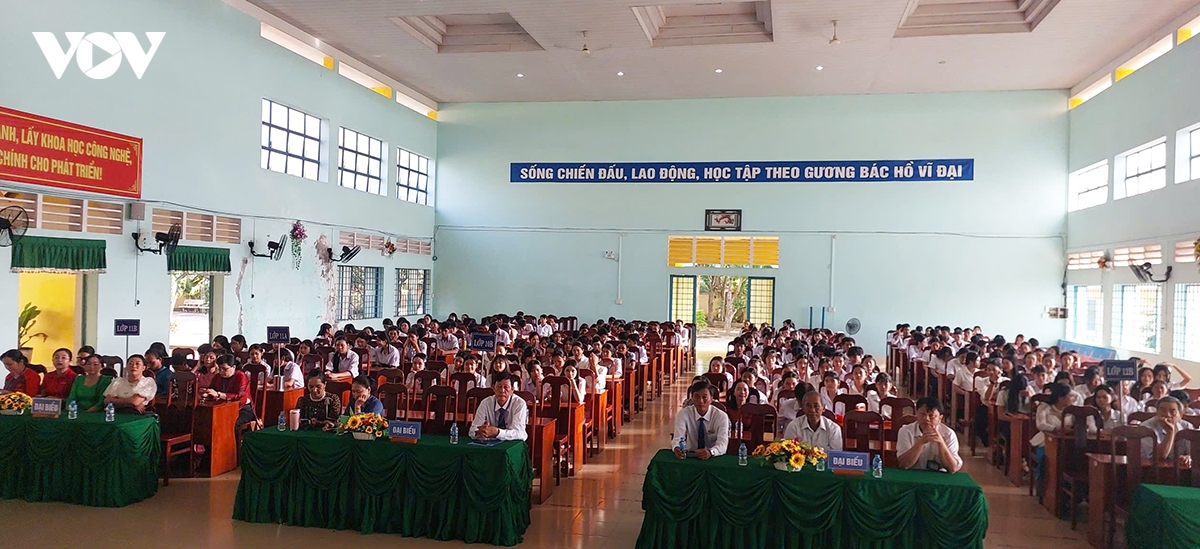 he thong truong dan toc noi tru vinh long giup con em khmer chap canh uoc mo hinh anh 3
