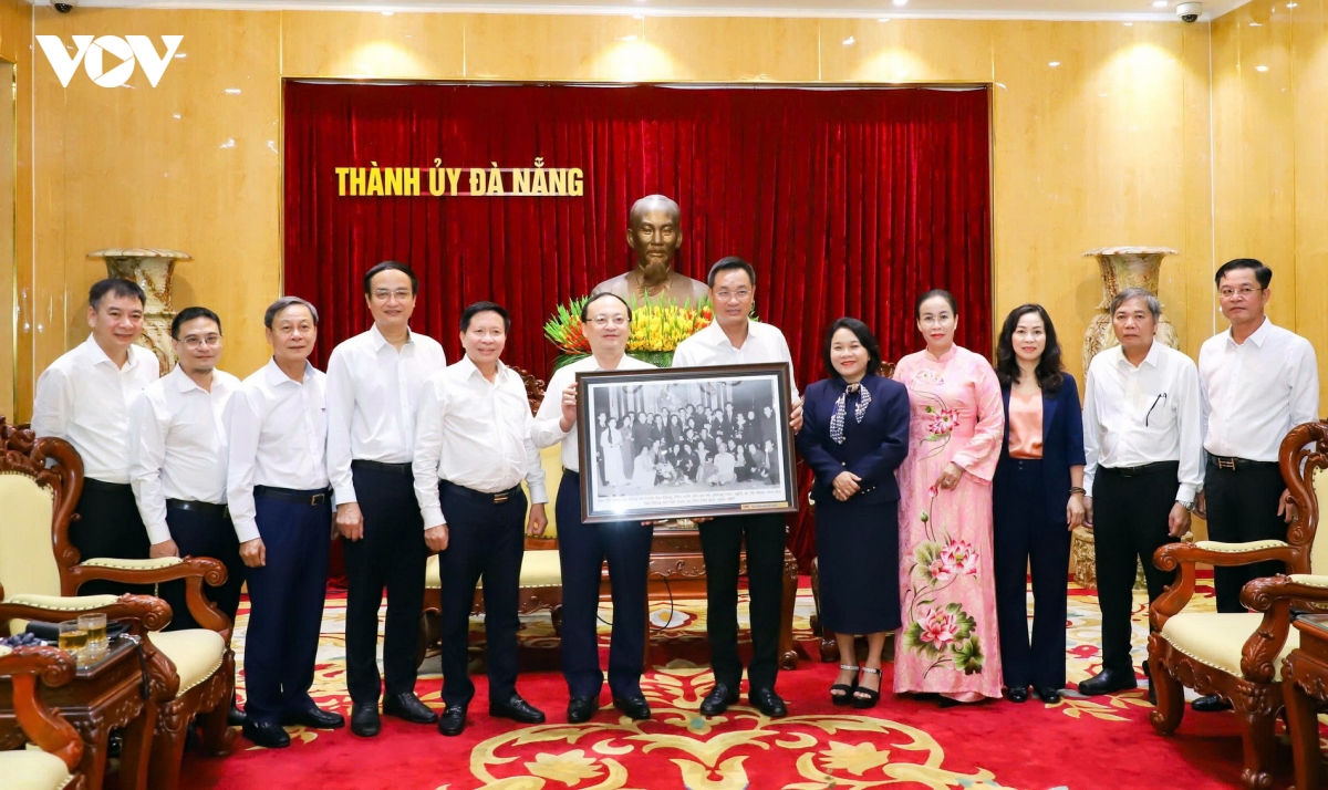 vov gop phan lan toa hinh anh dep thanh pho Da nang hinh anh 4