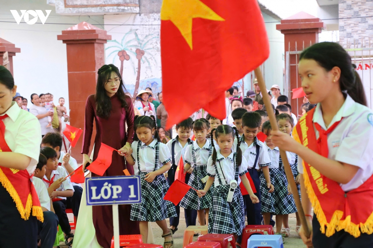 hoc sinh ca nuoc han hoan trong le khai giang nam hoc moi 2026-2027 hinh anh 291
