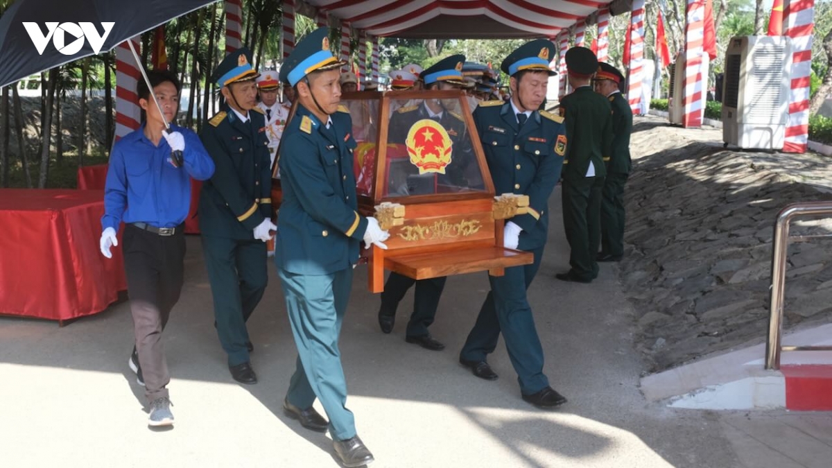 noi an nghi cac hai cot liet si duoc tim kiem, quy tap tai cong vien le thi rieng hinh anh 2