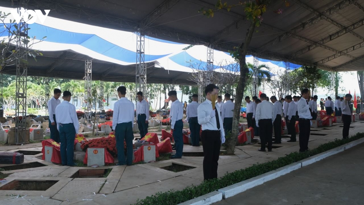noi an nghi cac hai cot liet si duoc tim kiem, quy tap tai cong vien le thi rieng hinh anh 8