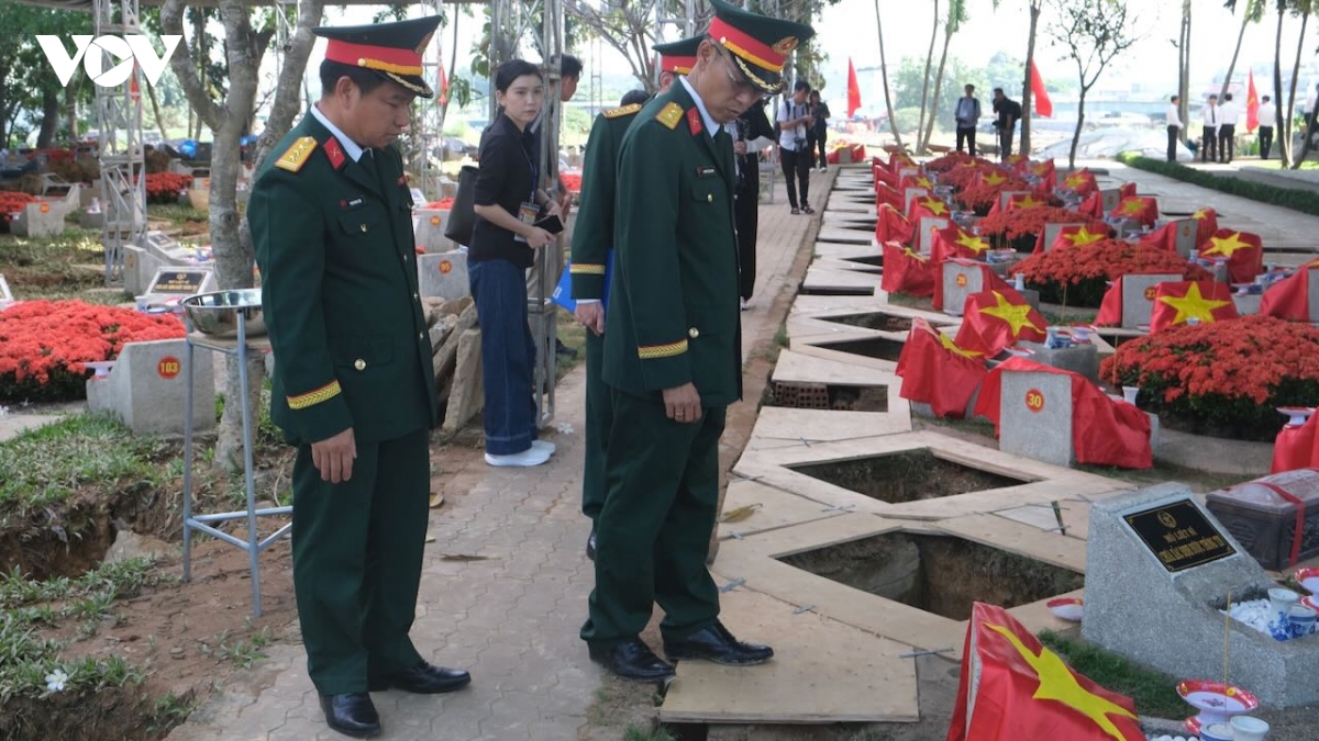 noi an nghi cac hai cot liet si duoc tim kiem, quy tap tai cong vien le thi rieng hinh anh 9