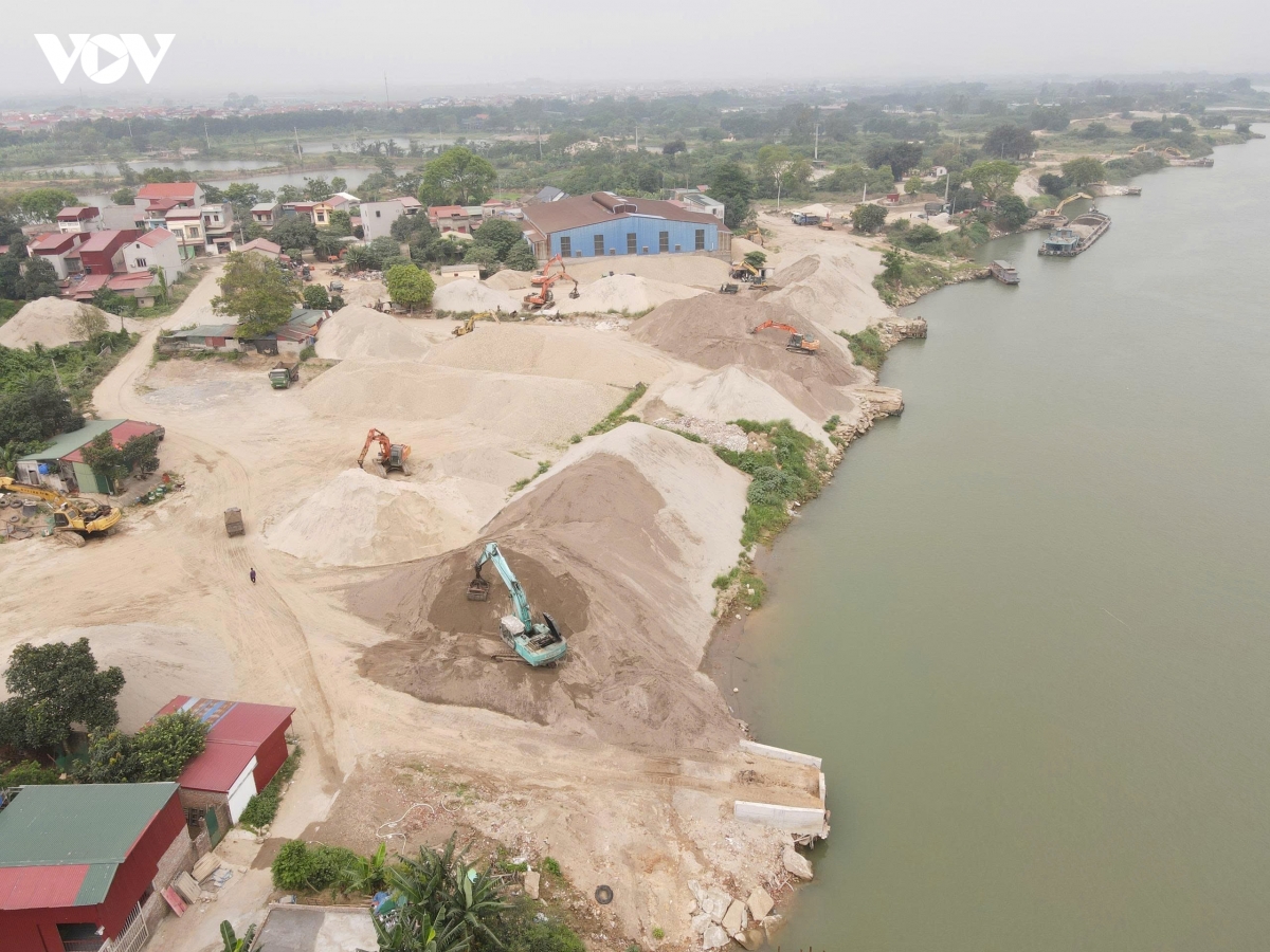 bac ninh yeu cau dinh chi ben bai, tram tron be tong trai phep hinh anh 1