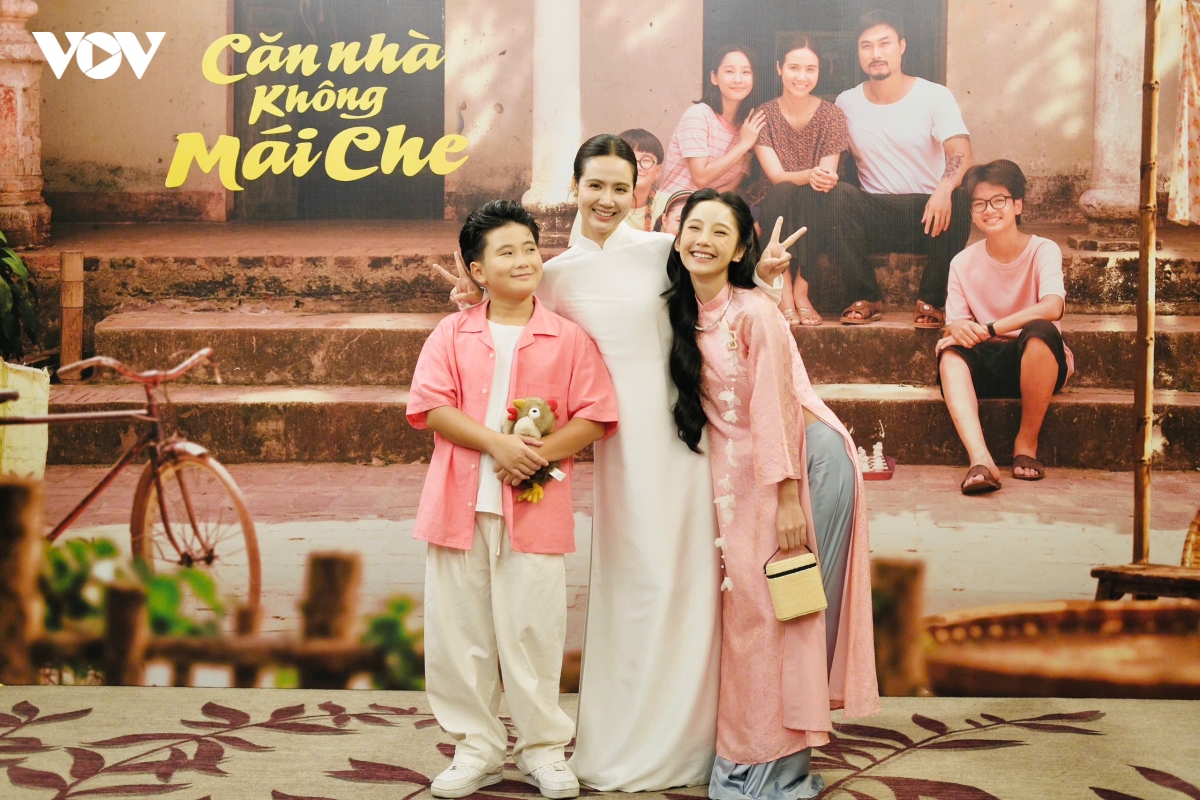 Phan Minh Huyền vào vai xấu, khổ nhất sự nghiệp: Mặt có vết bớt, bị chồng bạo hành